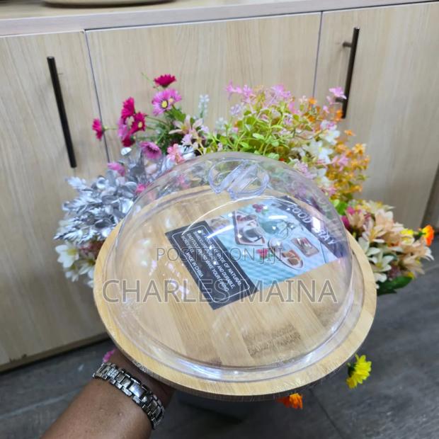 *Round Bamboo Food Tray