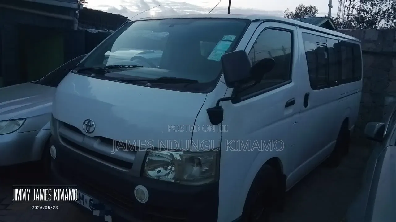 Toyota HiAce 2009 White