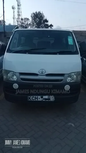 Toyota HiAce 2009 White