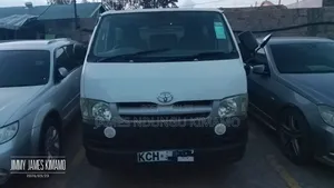 Toyota HiAce 2009 White