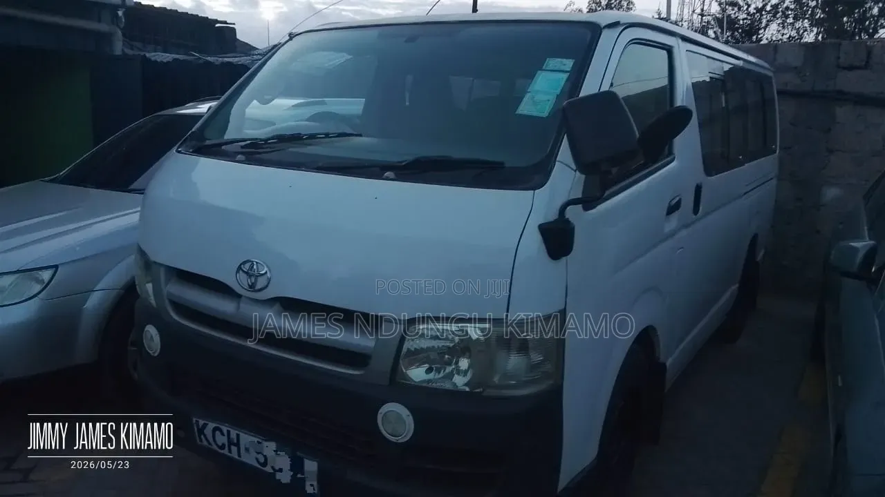Toyota HiAce 2009 White