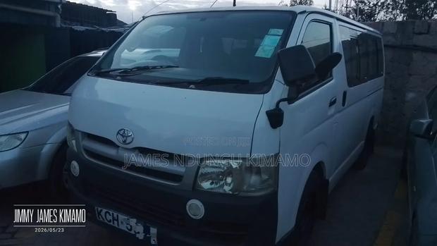 Toyota HiAce 2009 White - thumbnail 6