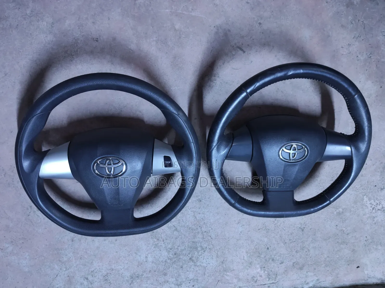 Toyota Vanguard Stearing Wheel.