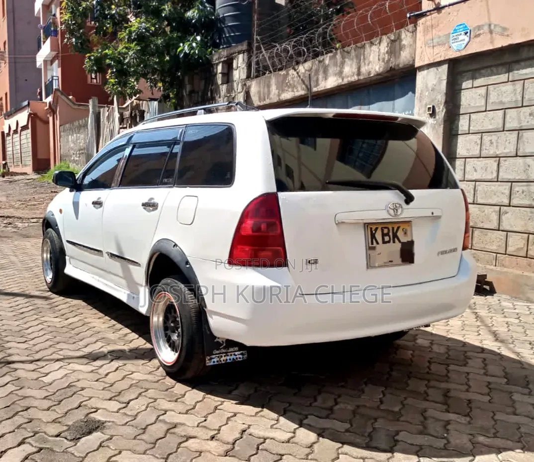 Toyota Corolla Fielder 2003 White