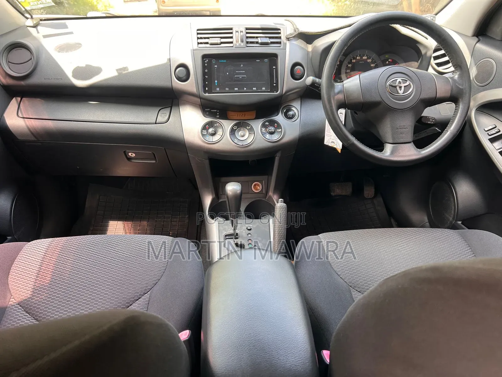 Toyota RAV4 2009 White
