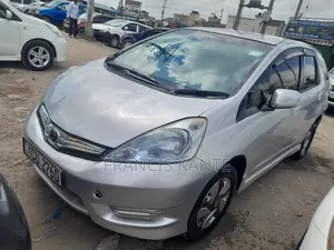 Honda Fit Shuttle 2012 Silver