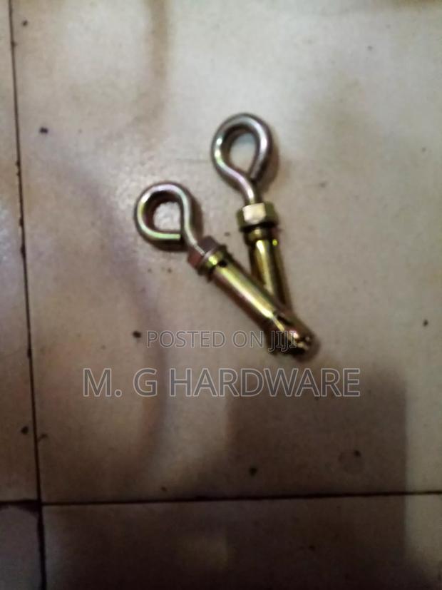 Closed Rawl Bolt M10 - main view