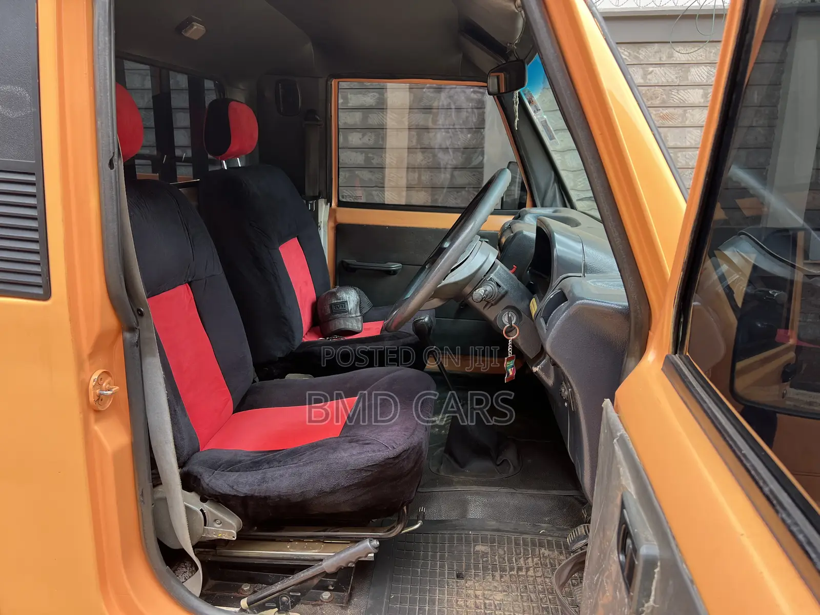 Mahindra Commander 2017 Yellow
