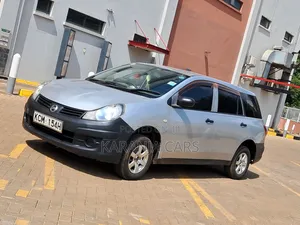Nissan Advan 2010 Silver