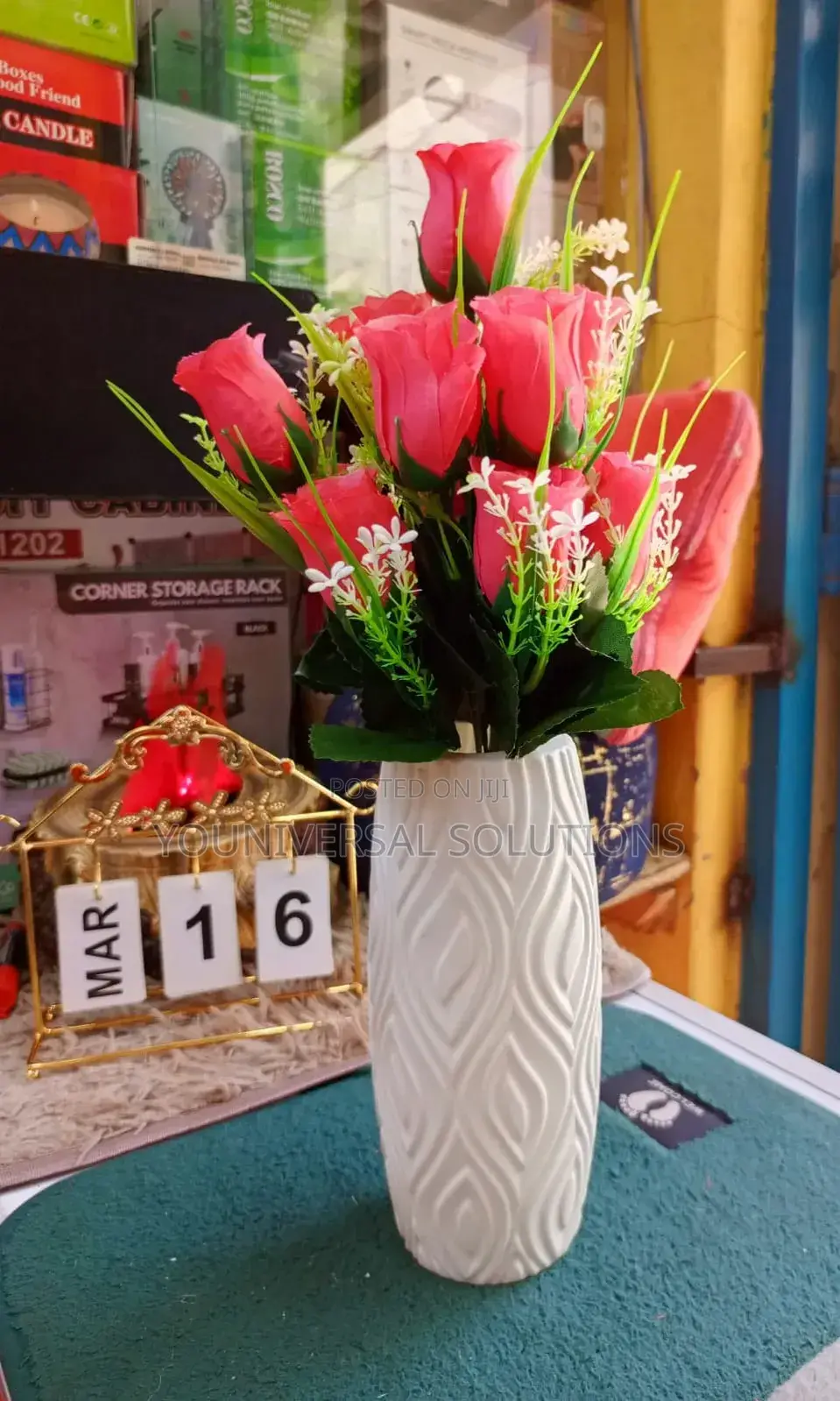 **Rose Bunch | **Textured Vase** 600
Full Set