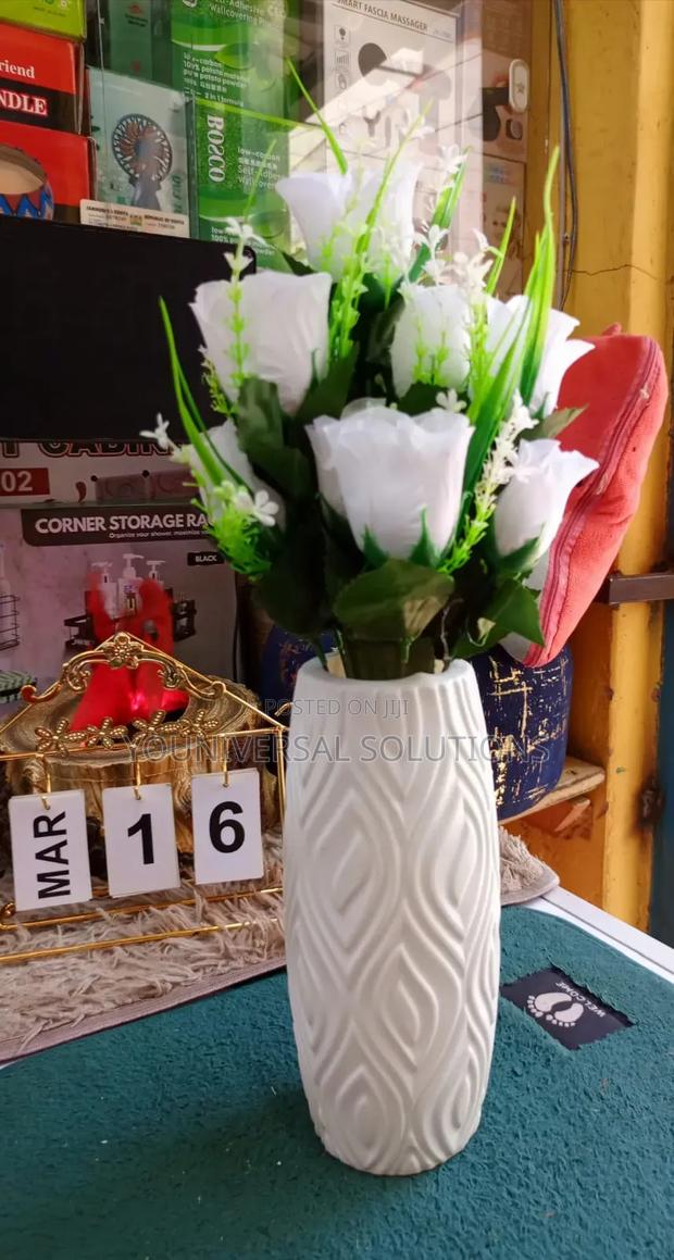 **Rose Bunch | **Textured Vase** 600
Full Set - thumbnail 5