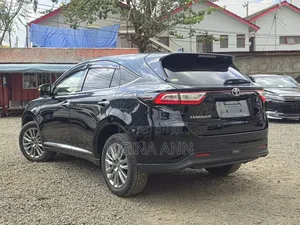 Toyota Harrier 2018 Black