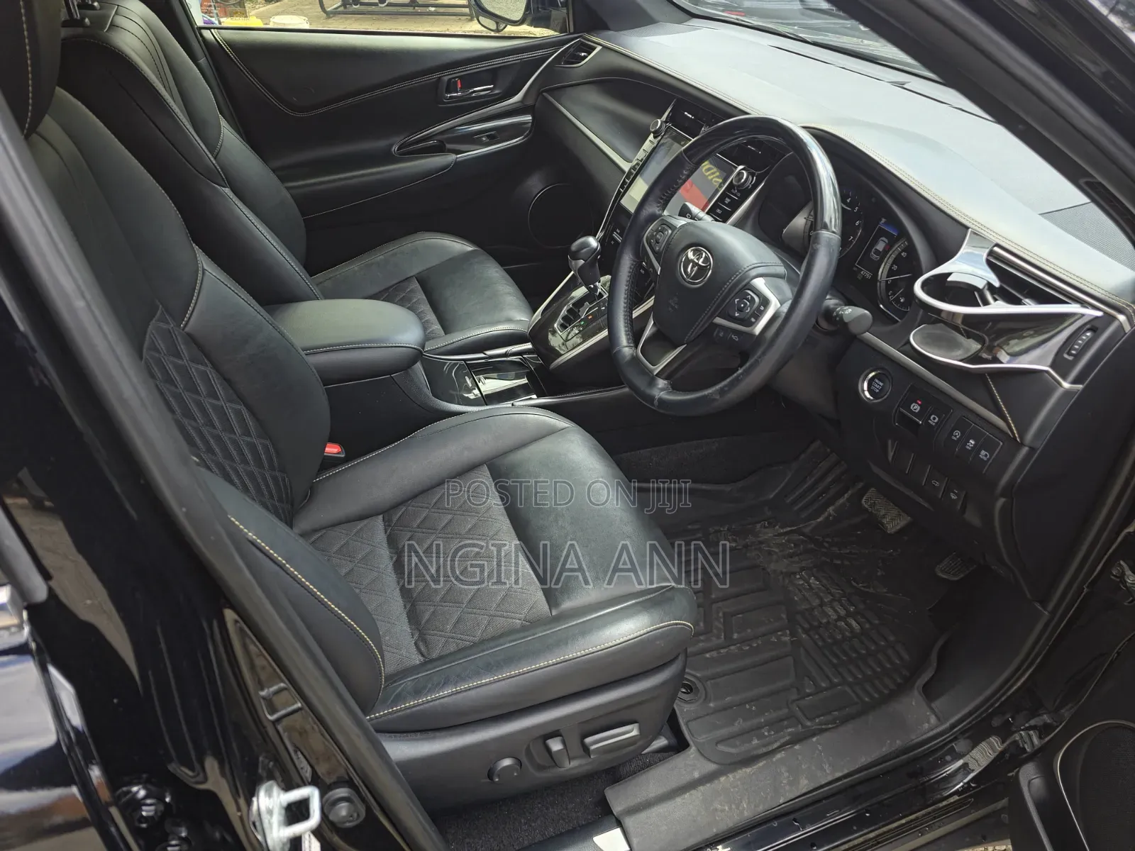Toyota Harrier 2018 Black