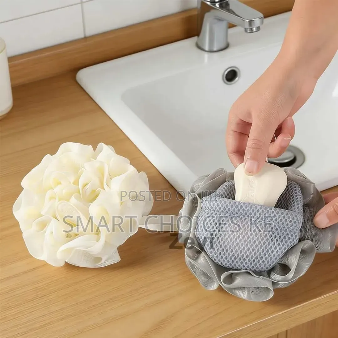 Exfoliating Soap Net 
Helps Create Rich Foam for Better Cleansing