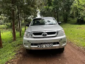 Toyota Hilux 2.5 D-4D SRX 4WD 2008 Silver