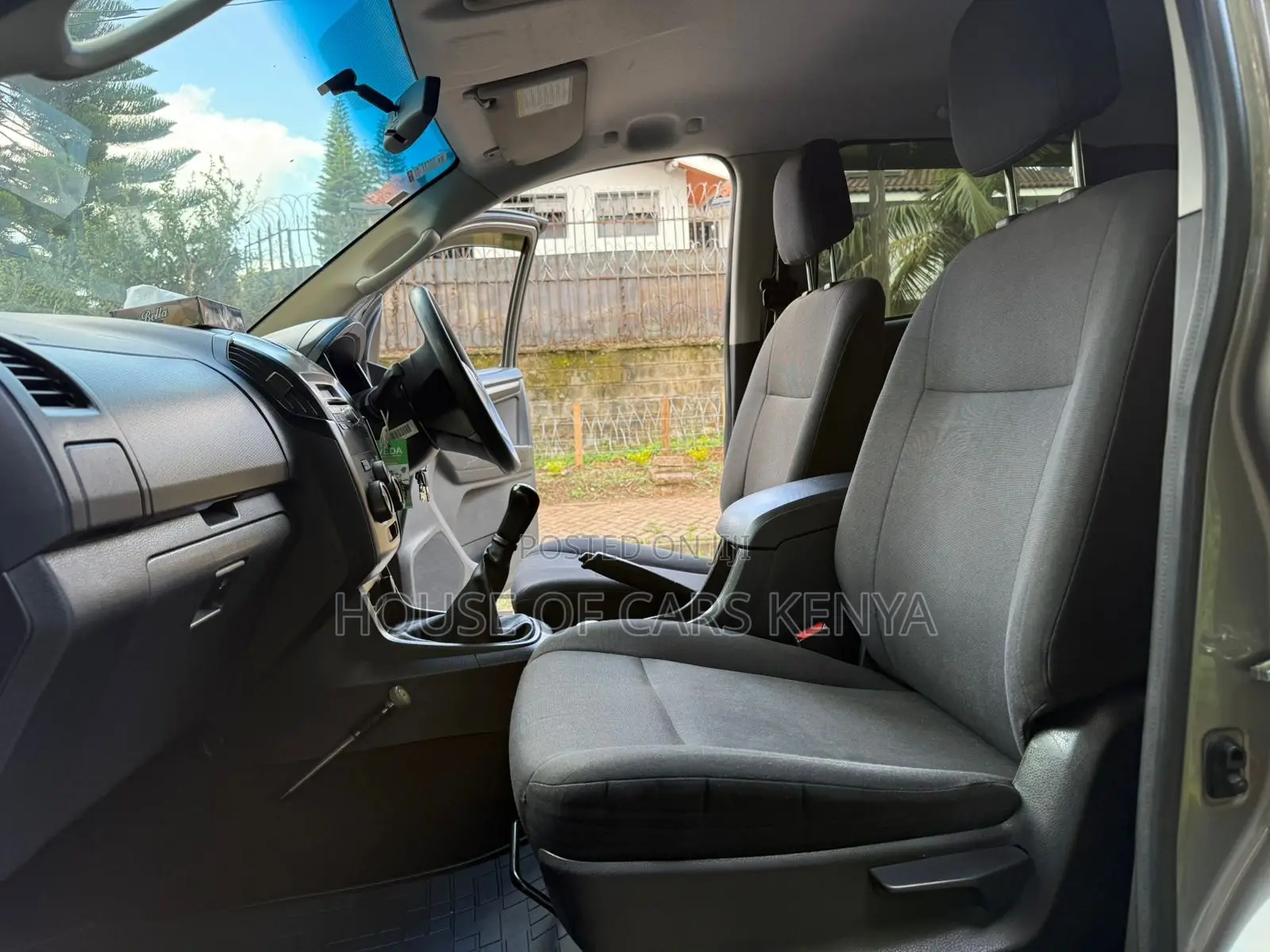 Isuzu D-MAX 2023 Gray