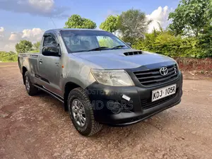 Toyota Hilux WORKMATE 2015 Silver