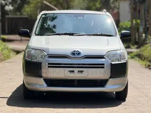 Toyota Probox 1.5 Hybrid DX 2019 Silver