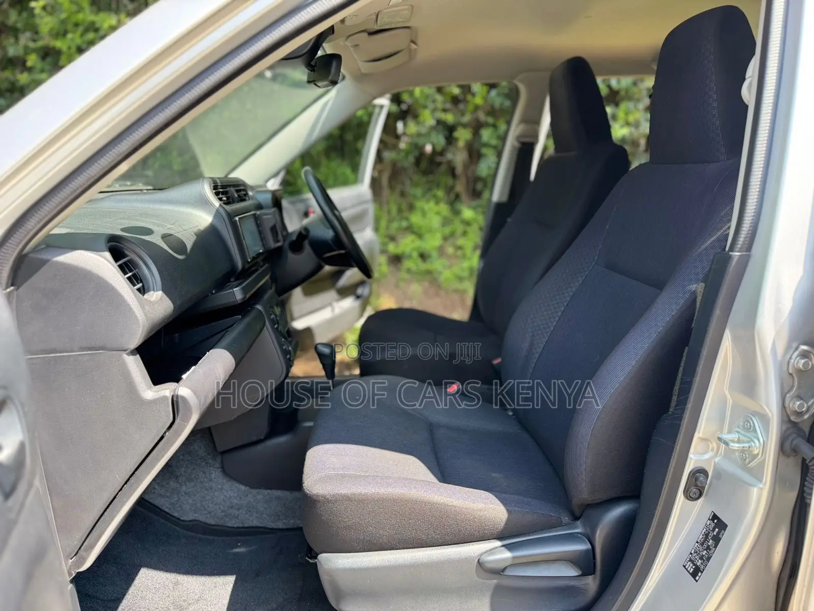 Toyota Probox 1.5 Hybrid DX 2019 Silver