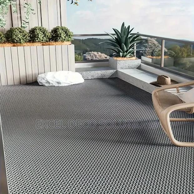 Anti-Slip Mats – Smart Bathroom Safety Solution