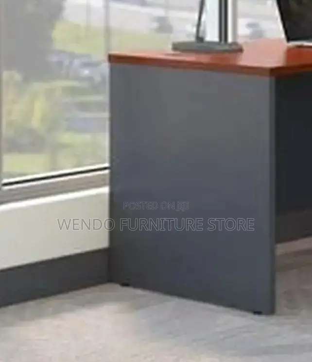 Office Desks; 1.2 Meters Executive Curved Accurate Office Desks