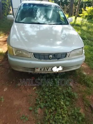 Toyota Corolla 1999 Silver