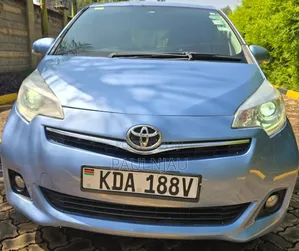 Toyota Ractis 2013