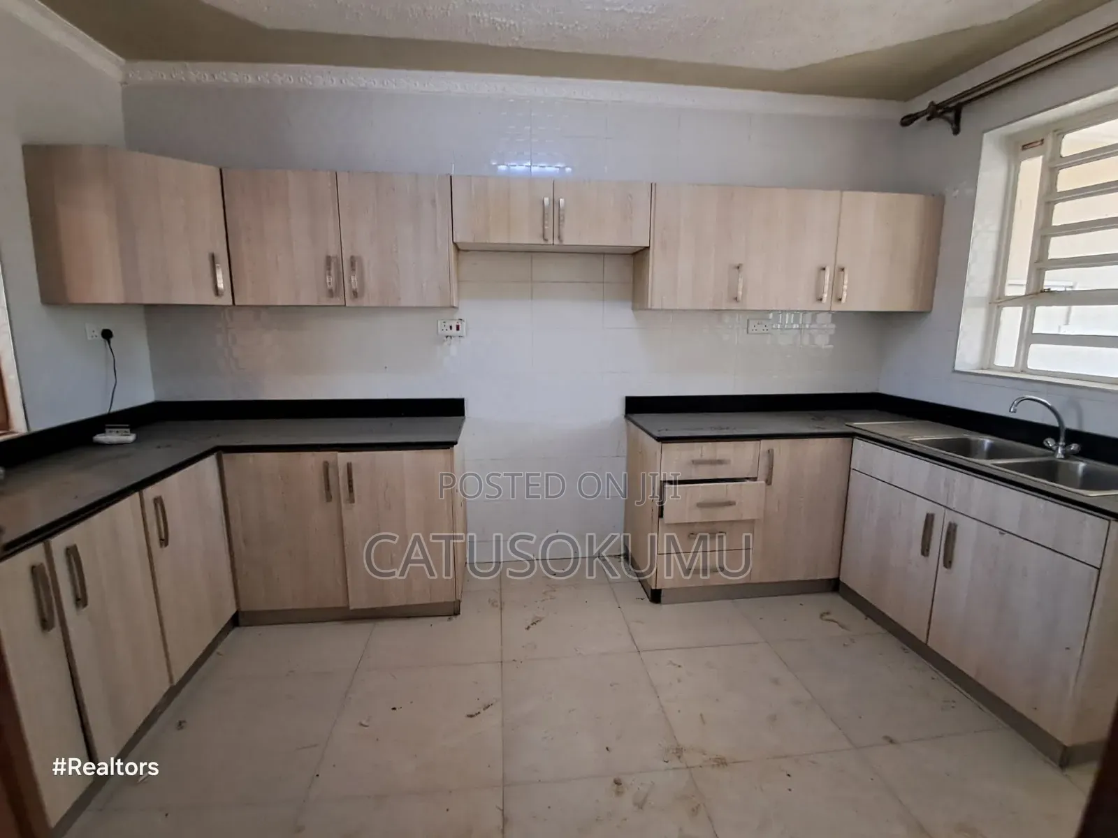 4bdrm Maisonette in Syokimau, Gateway Mall Area for rent