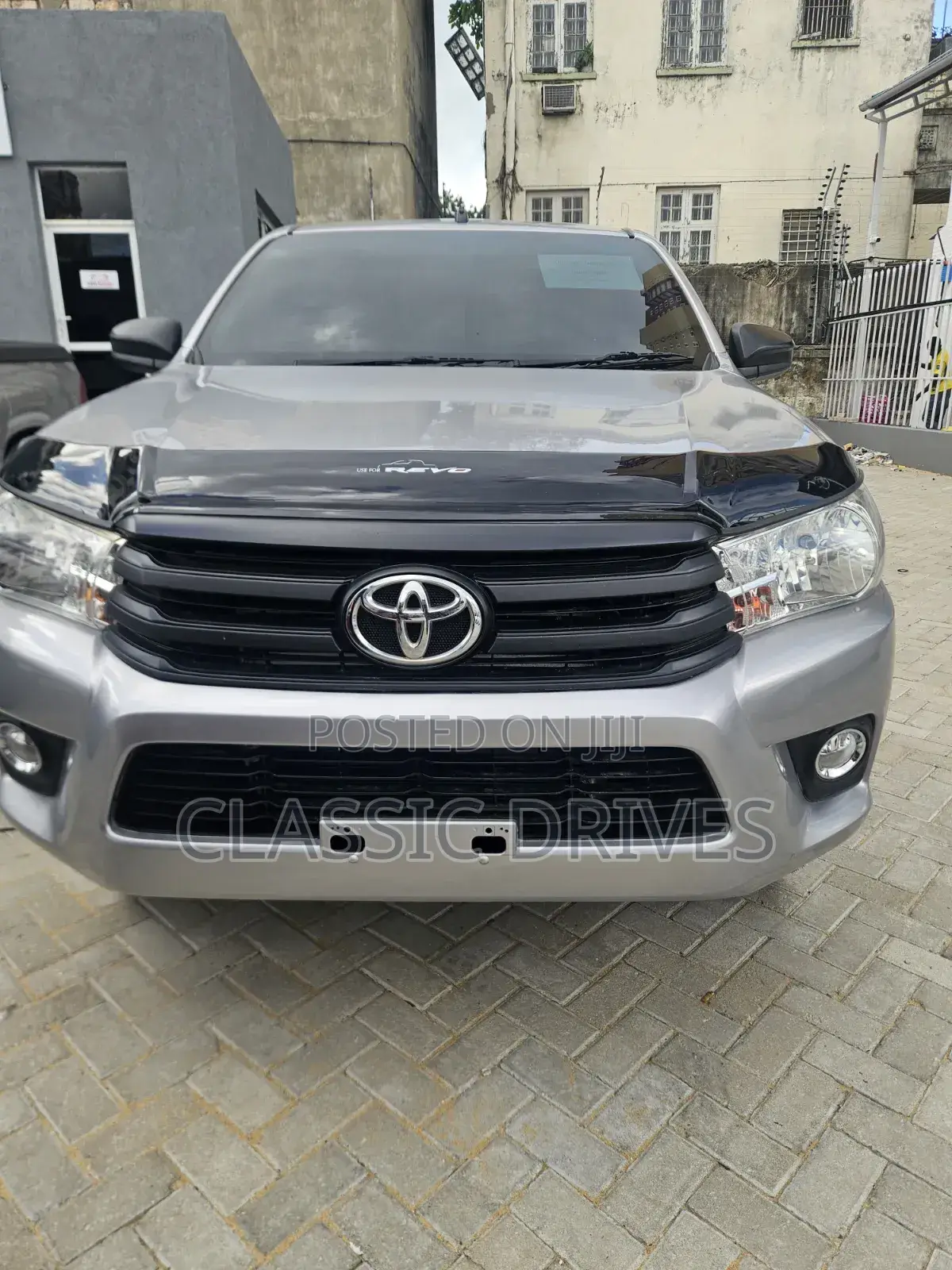 Toyota Hilux 2019 Silver