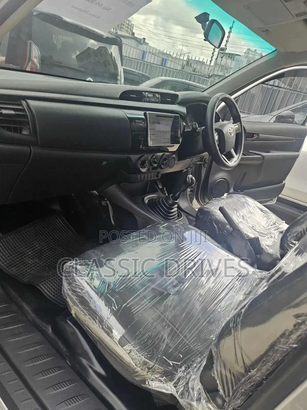 Toyota Hilux 2019 Silver