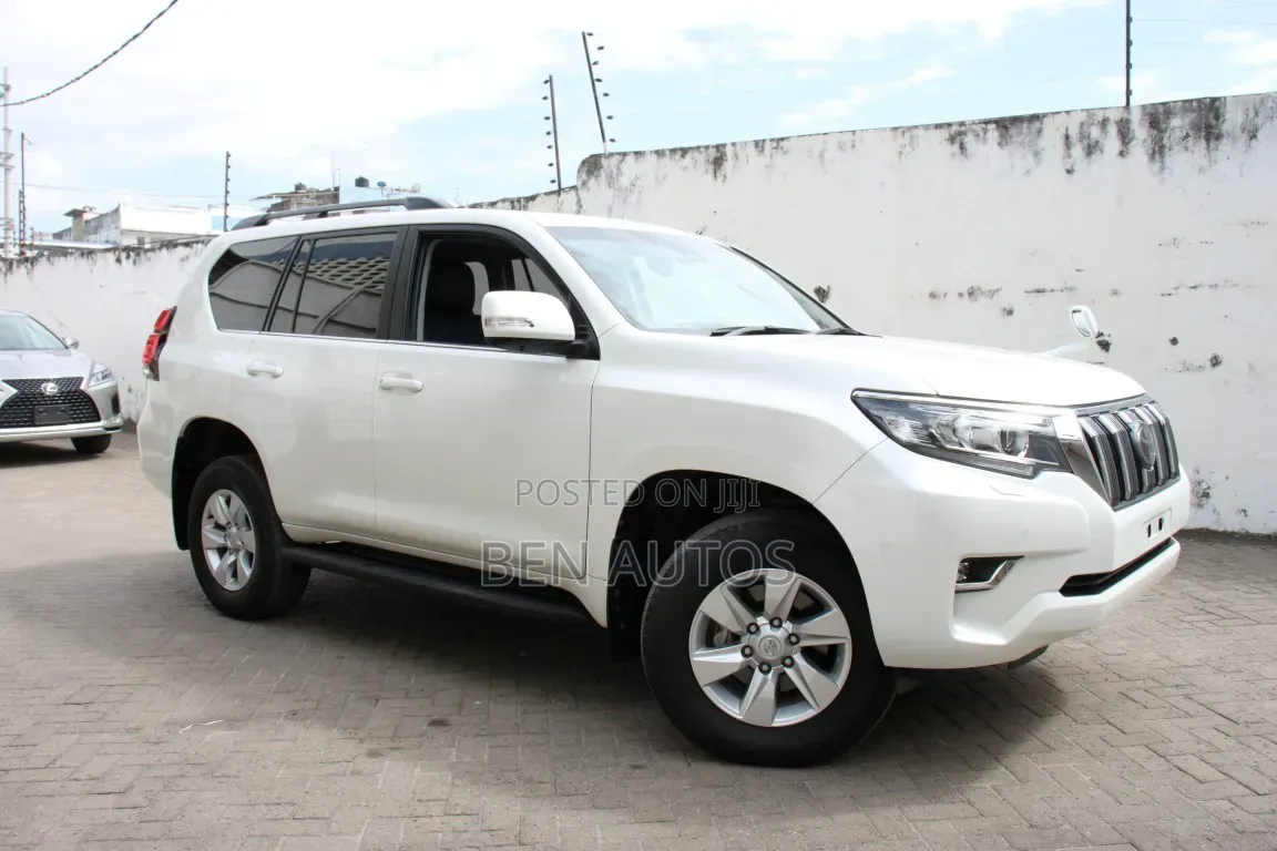 Toyota Land Cruiser Prado 2.8 2020 White