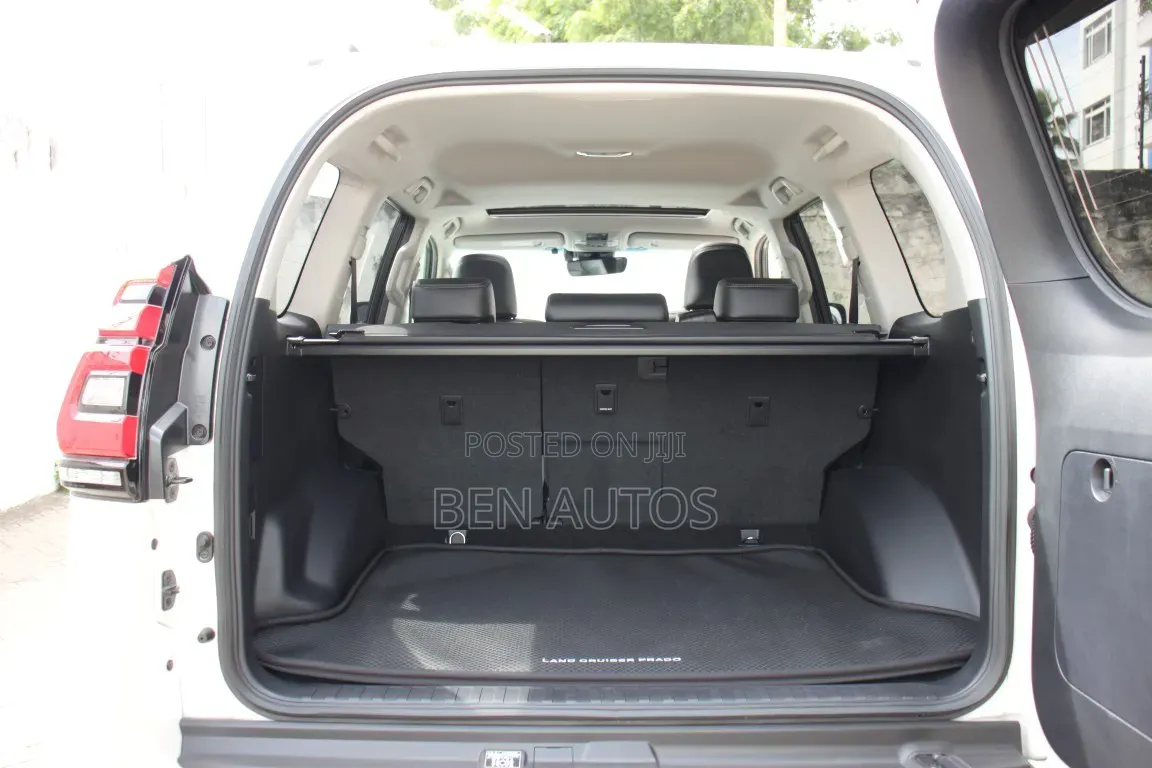 Toyota Land Cruiser Prado 2.8 2020 White