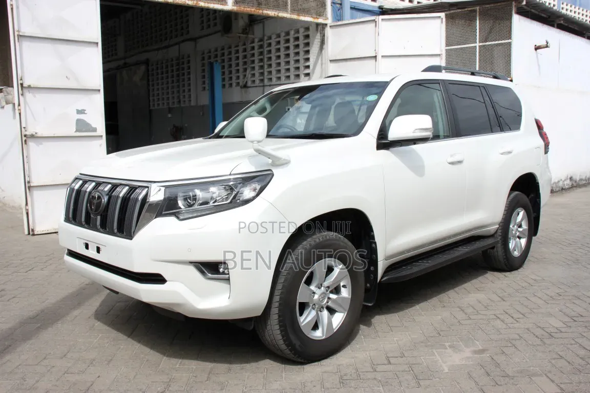Toyota Land Cruiser Prado 2.8 2020 White