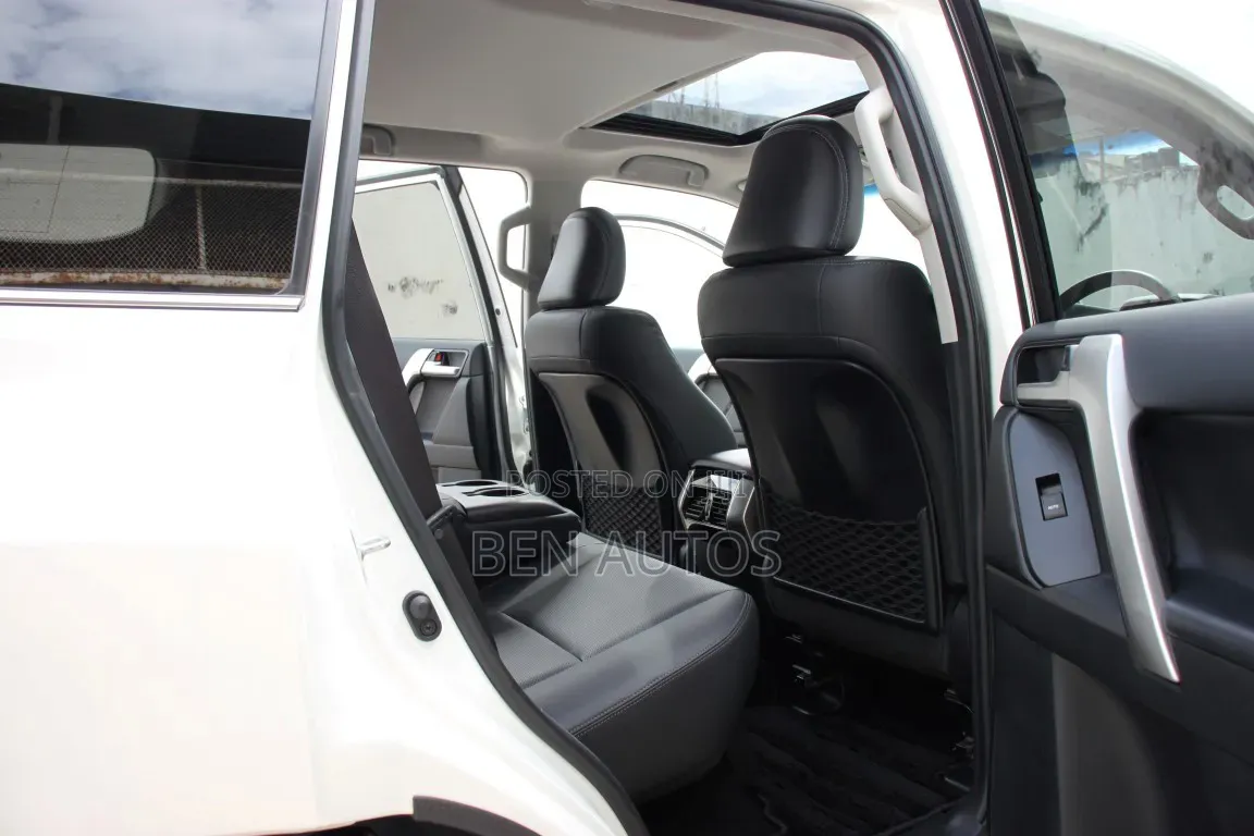 Toyota Land Cruiser Prado 2.8 2020 White