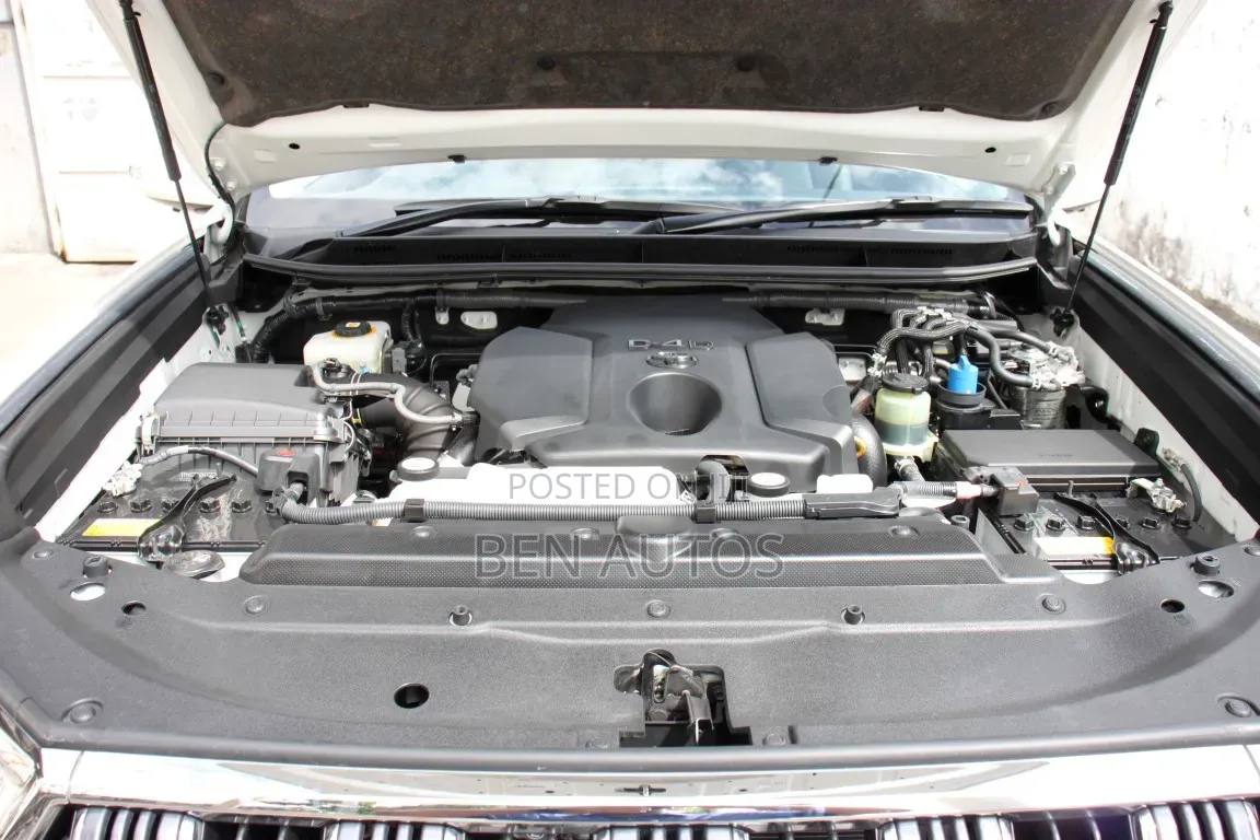 Toyota Land Cruiser Prado 2.8 2020 White