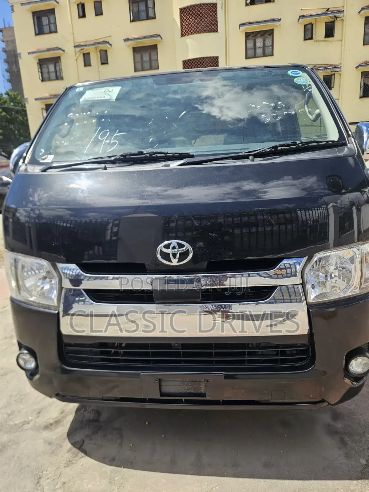 Toyota HiAce 2019 Black