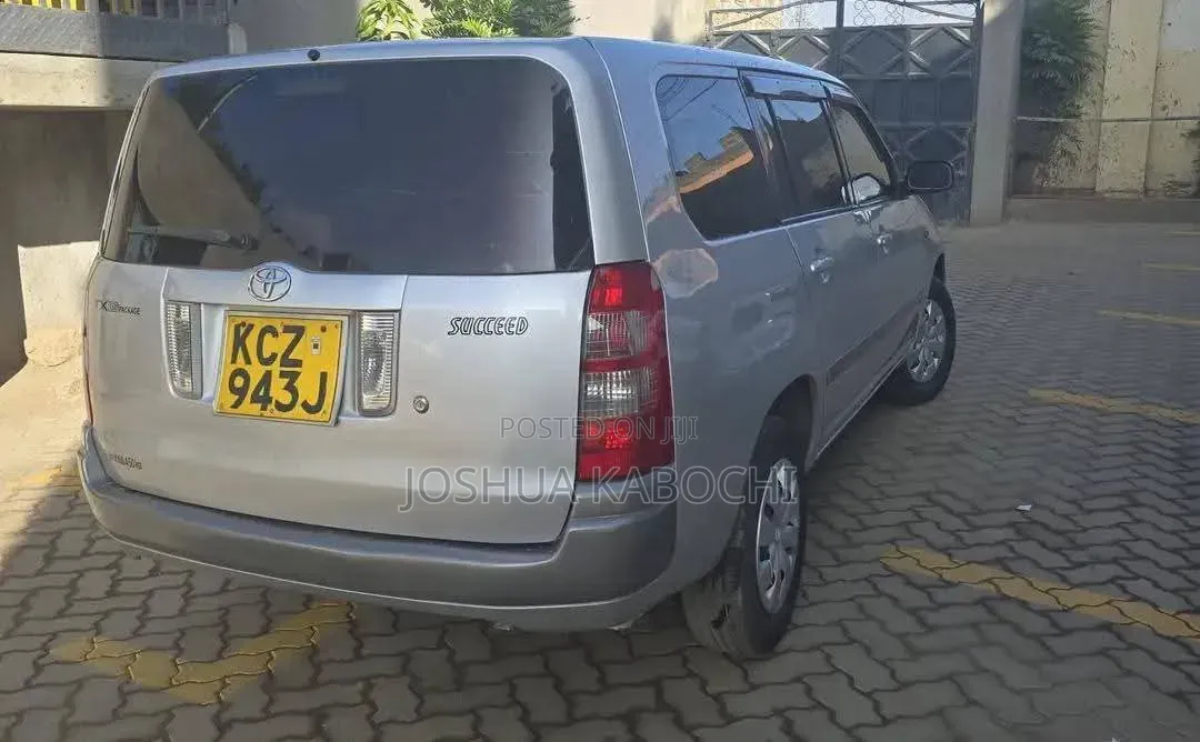 Toyota Succeed 2013 Gray
