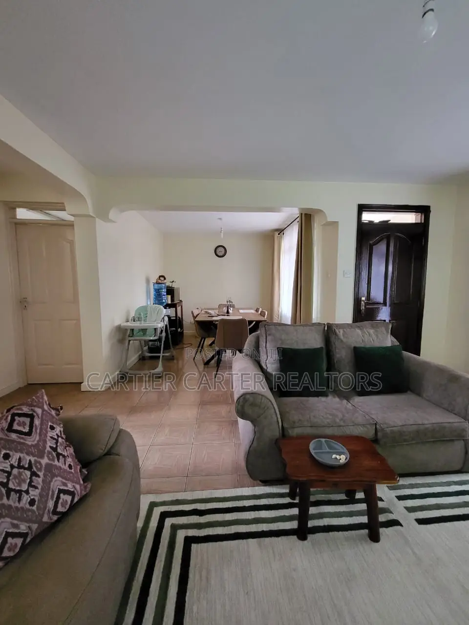 3bdrm House in Gateway Mall Area for sale