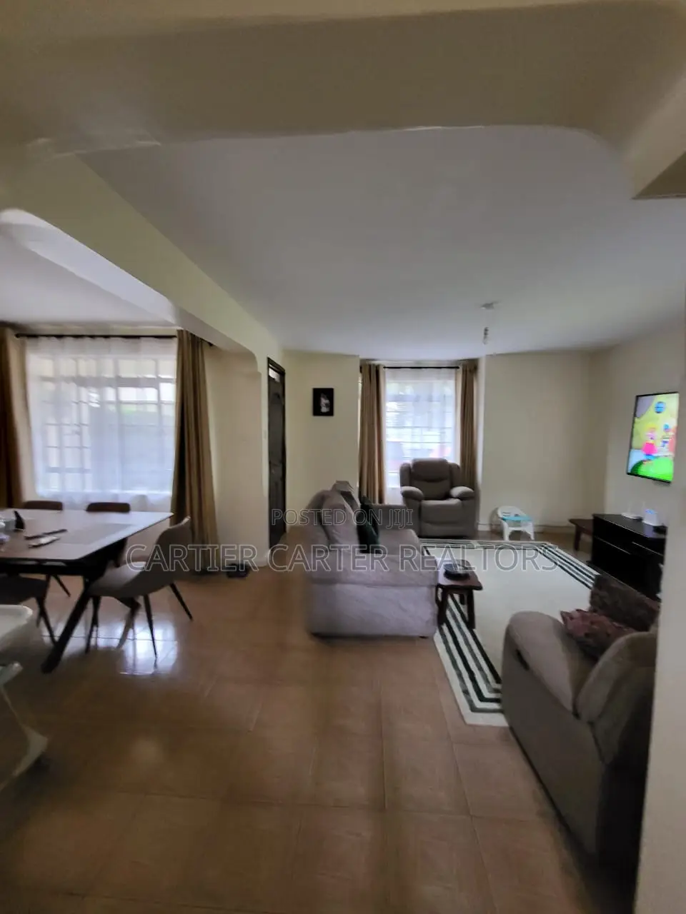 3bdrm House in Gateway Mall Area for sale