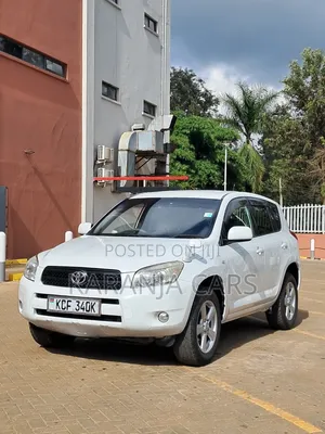 Toyota RAV4 2.4 2008 White