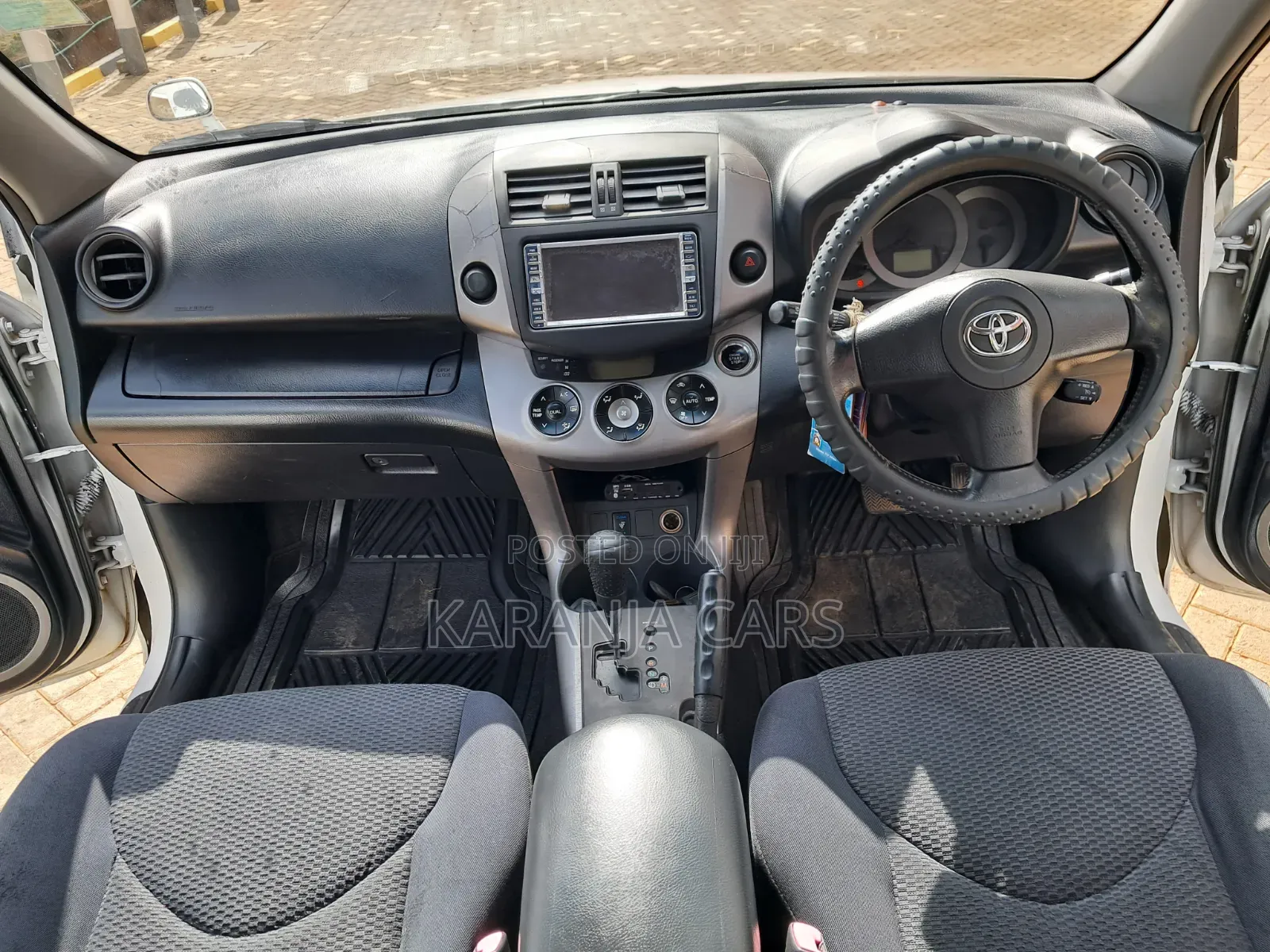 Toyota RAV4 2.4 2008 White