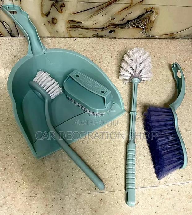 5pc Cleaning Set With Plastic Dustpan Scrubbing Brushes