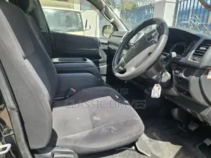 Toyota HiAce 2019 Black