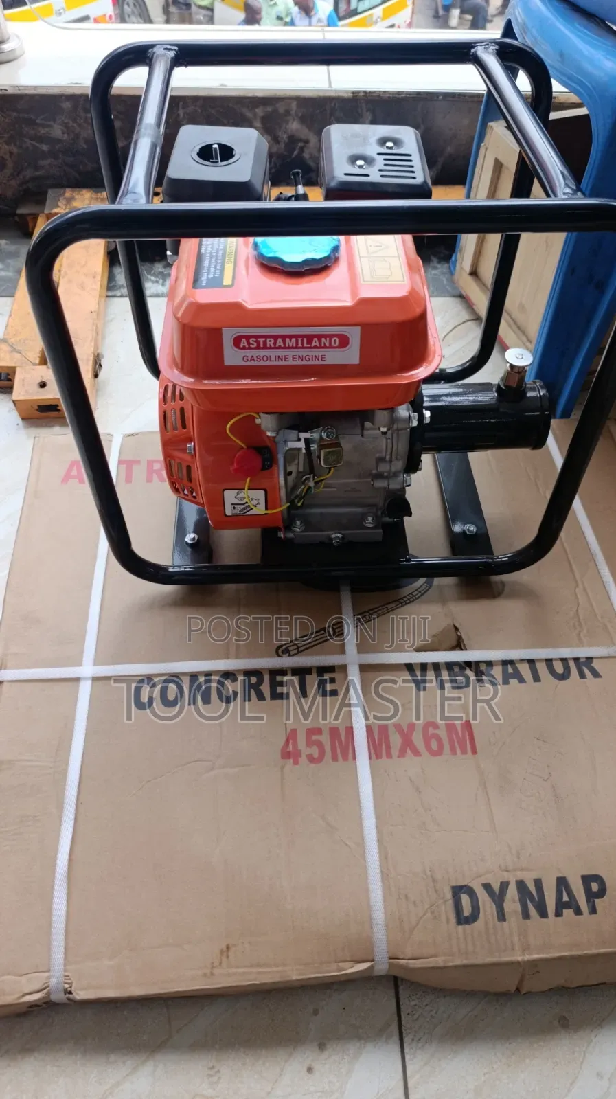 Astramilano 7.6hp Concrete Vibrator/.7.5hp Petrol Engine Vibrator