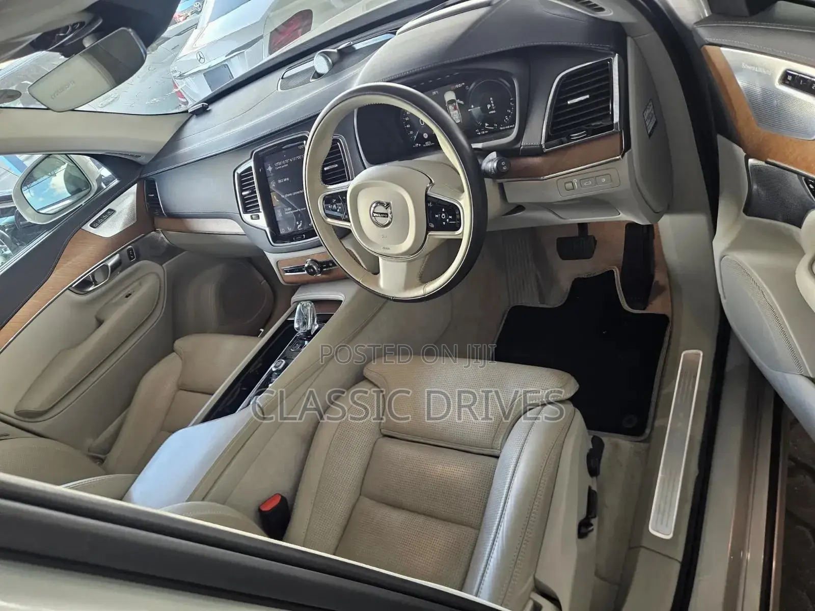 Volvo XC90 2020 White
