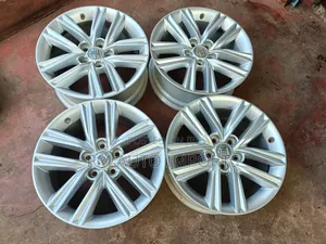 Toyota Crown Rims Size 17