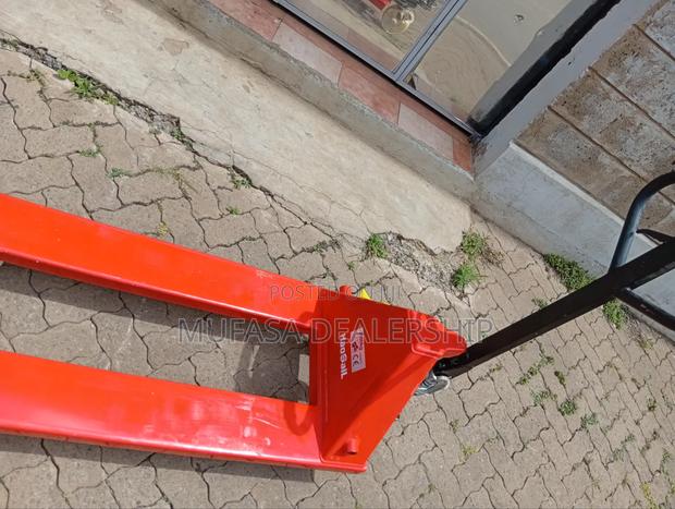 Red Pallet Trolley - thumbnail 2