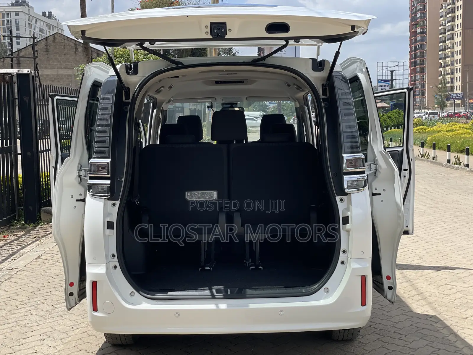 Toyota Voxy 2019 White