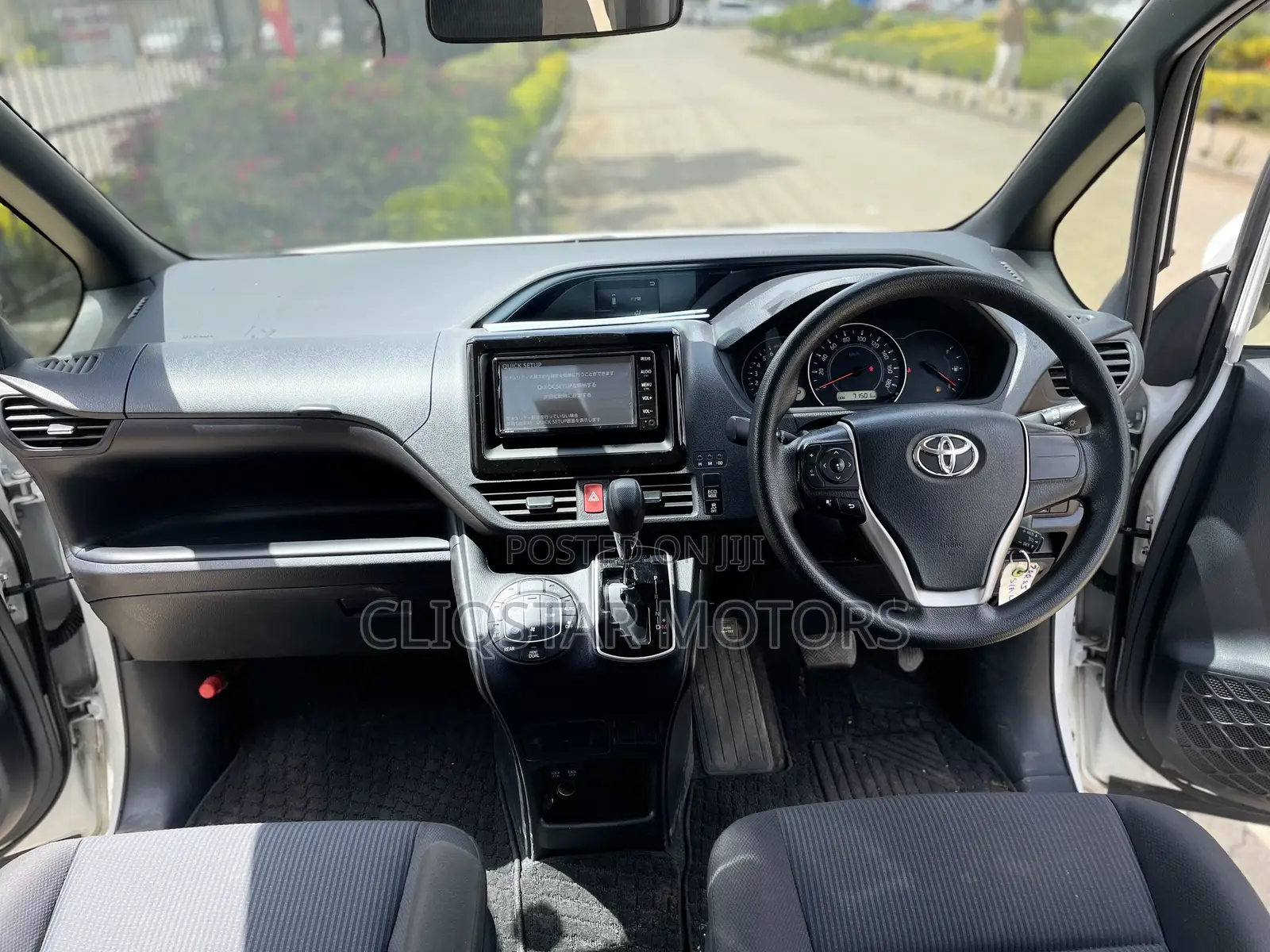 Toyota Voxy 2019 White