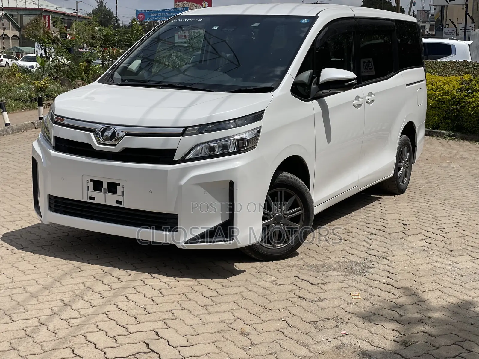 Toyota Voxy 2019 White